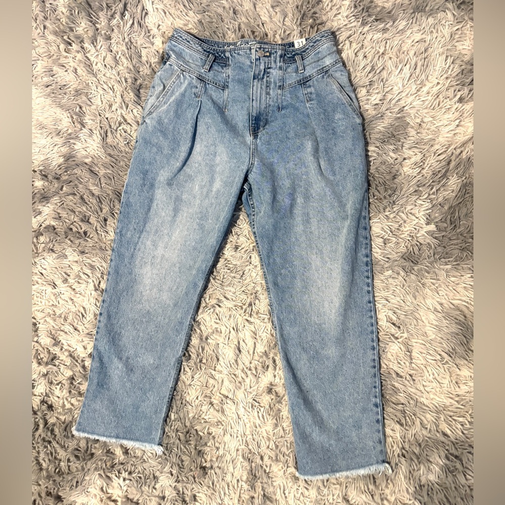 We the Free Size 31 Pleated 90s light‎ blue denim Jeans raw Hem Boho